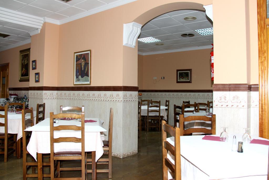 Hostal Restaurante La Masia Vila-real Exterior foto