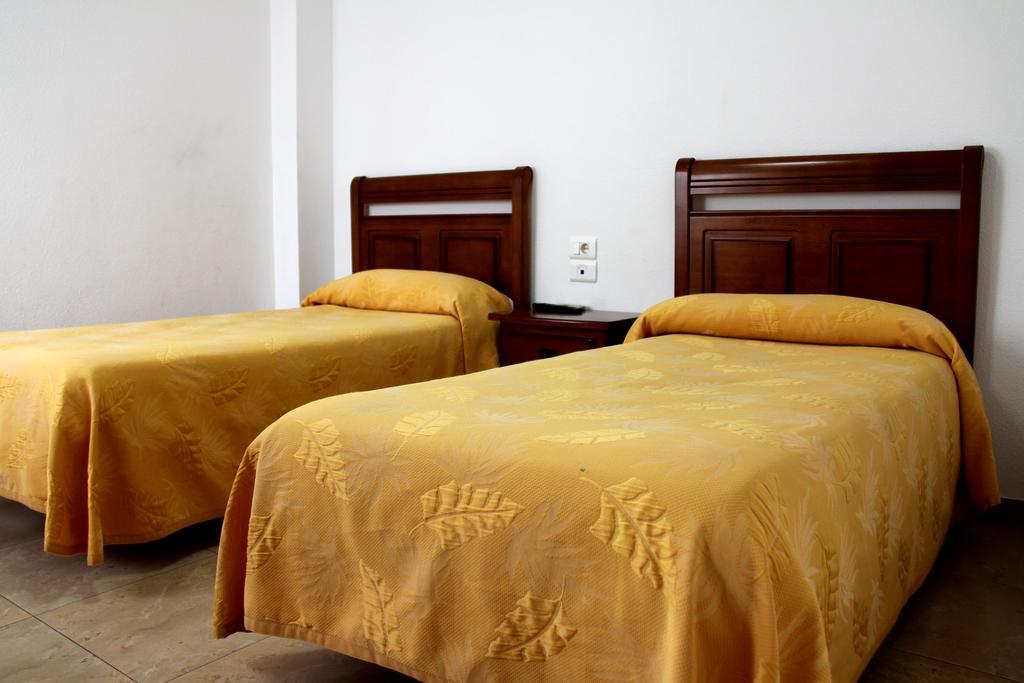 Hostal Restaurante La Masia Vila-real Zimmer foto