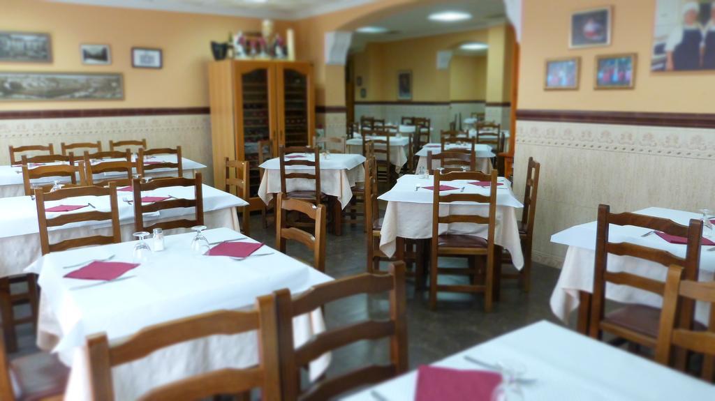 Hostal Restaurante La Masia Vila-real Exterior foto
